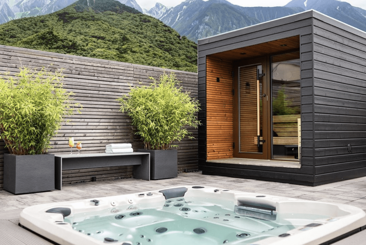 Auroom arti prebuild outdoor sauna with hot tub