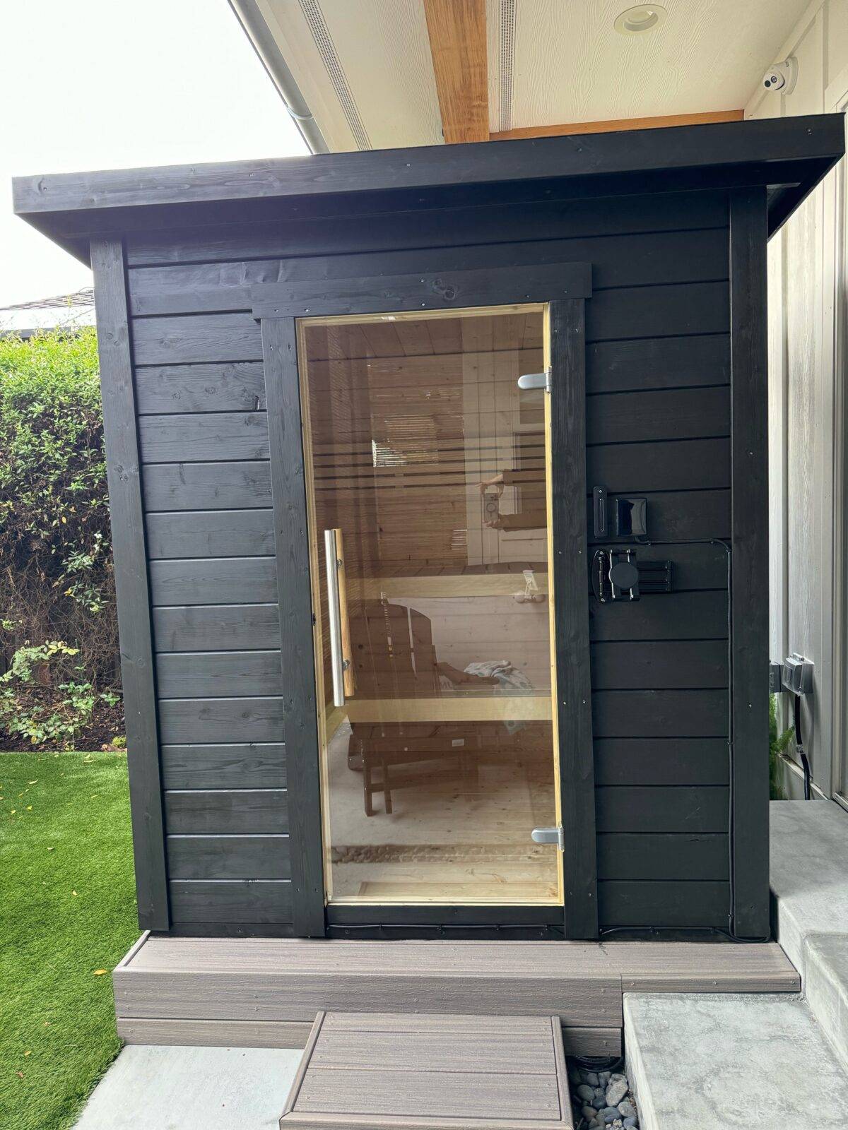 saunalife g2 outdoor sauna kit stained black