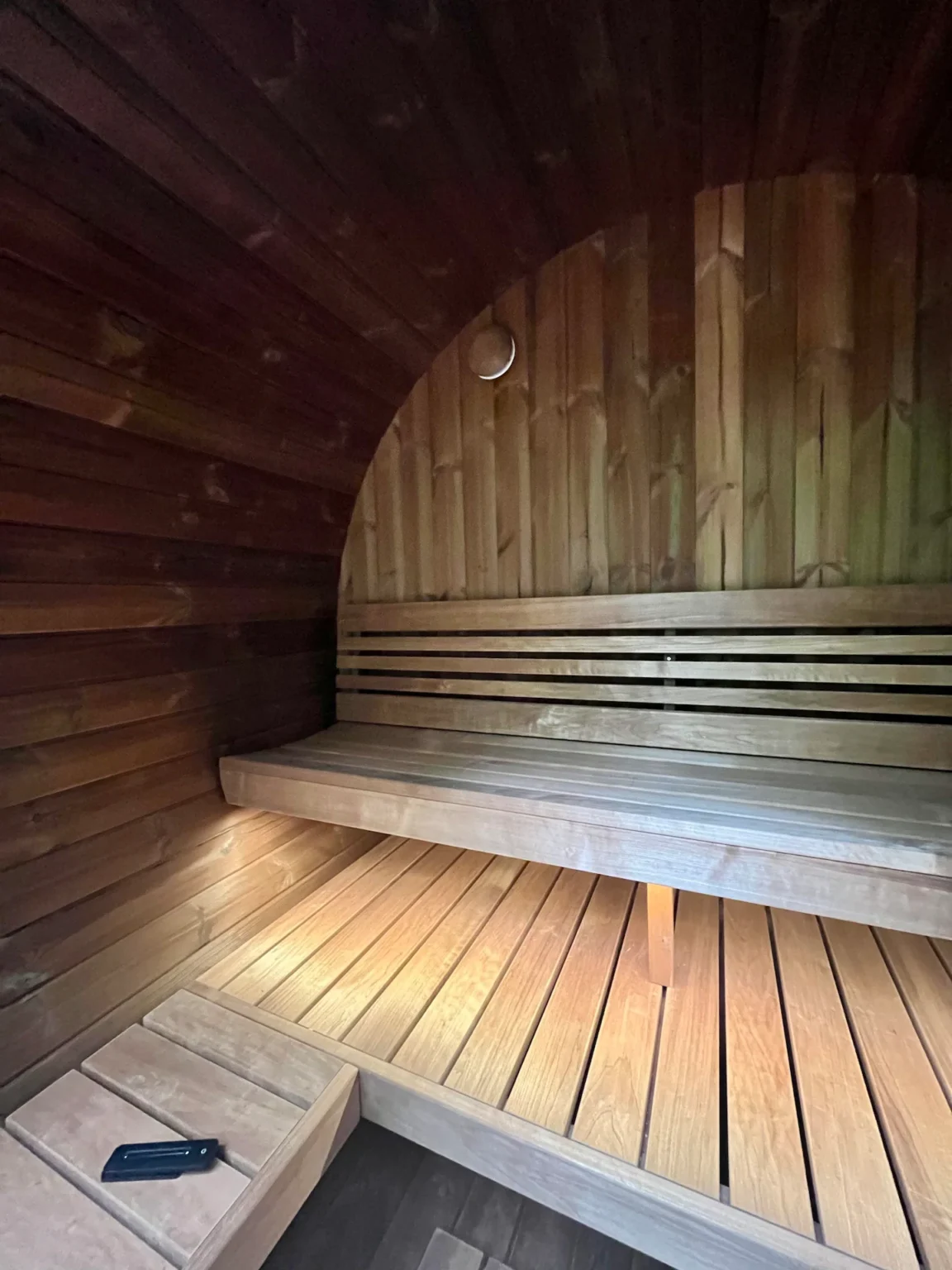 inside ee6g barrel sauna with led lighting