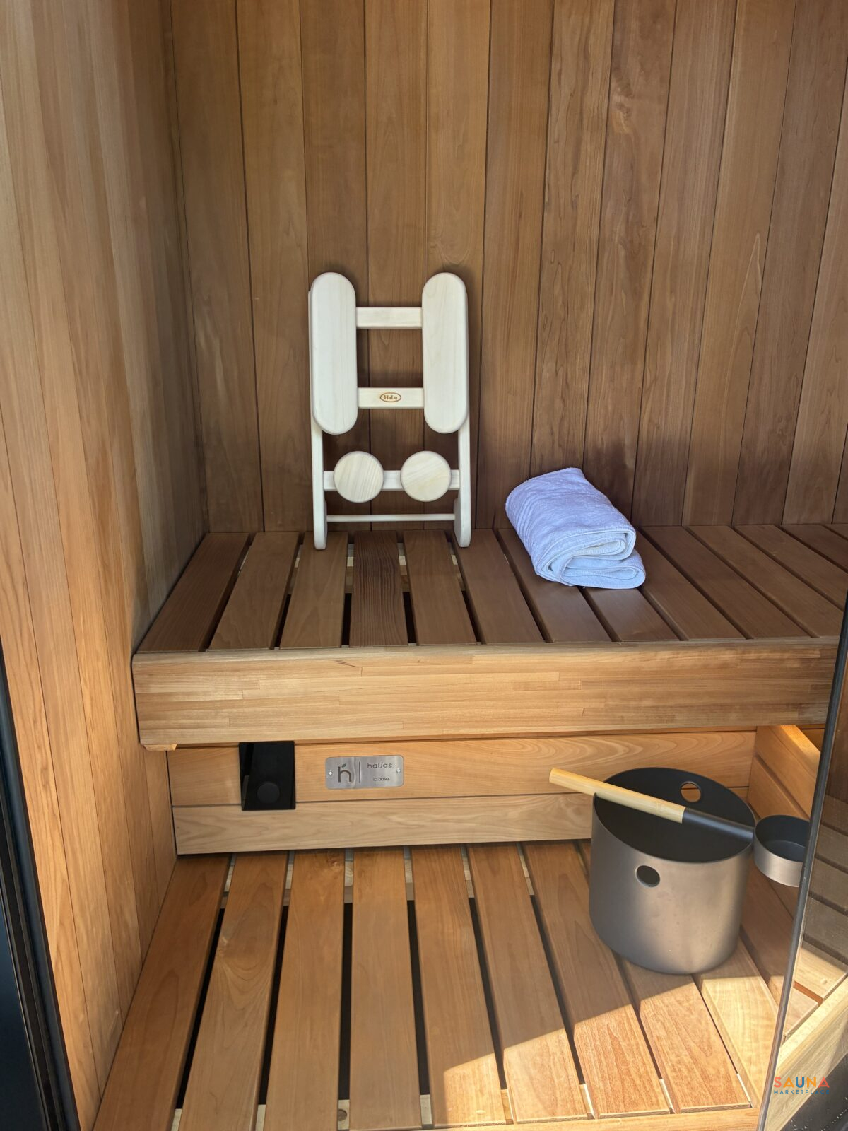 Halu Backrest For Sauna - Aspen - Image 3